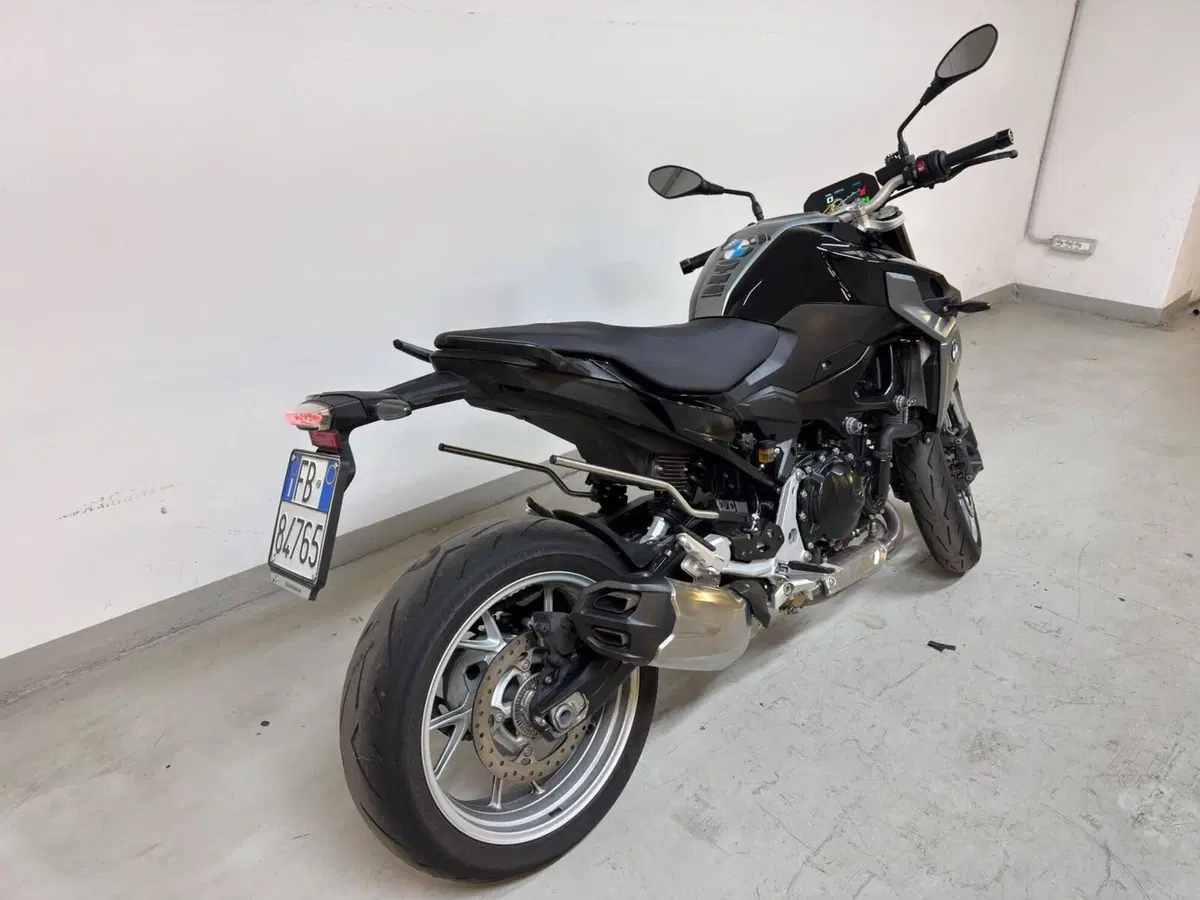Bmw F 900 R (2021 - 24) (6)