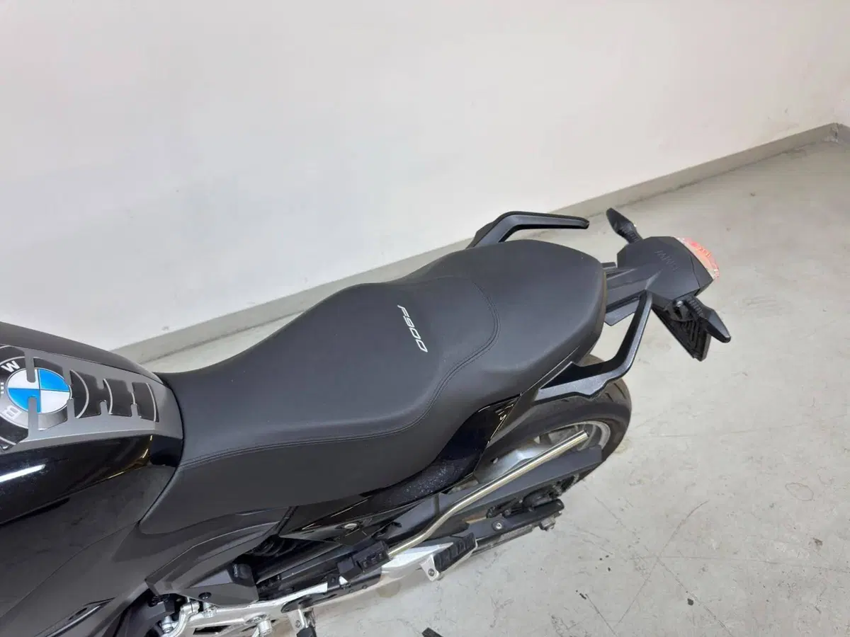 Bmw F 900 R (2021 - 24) (10)