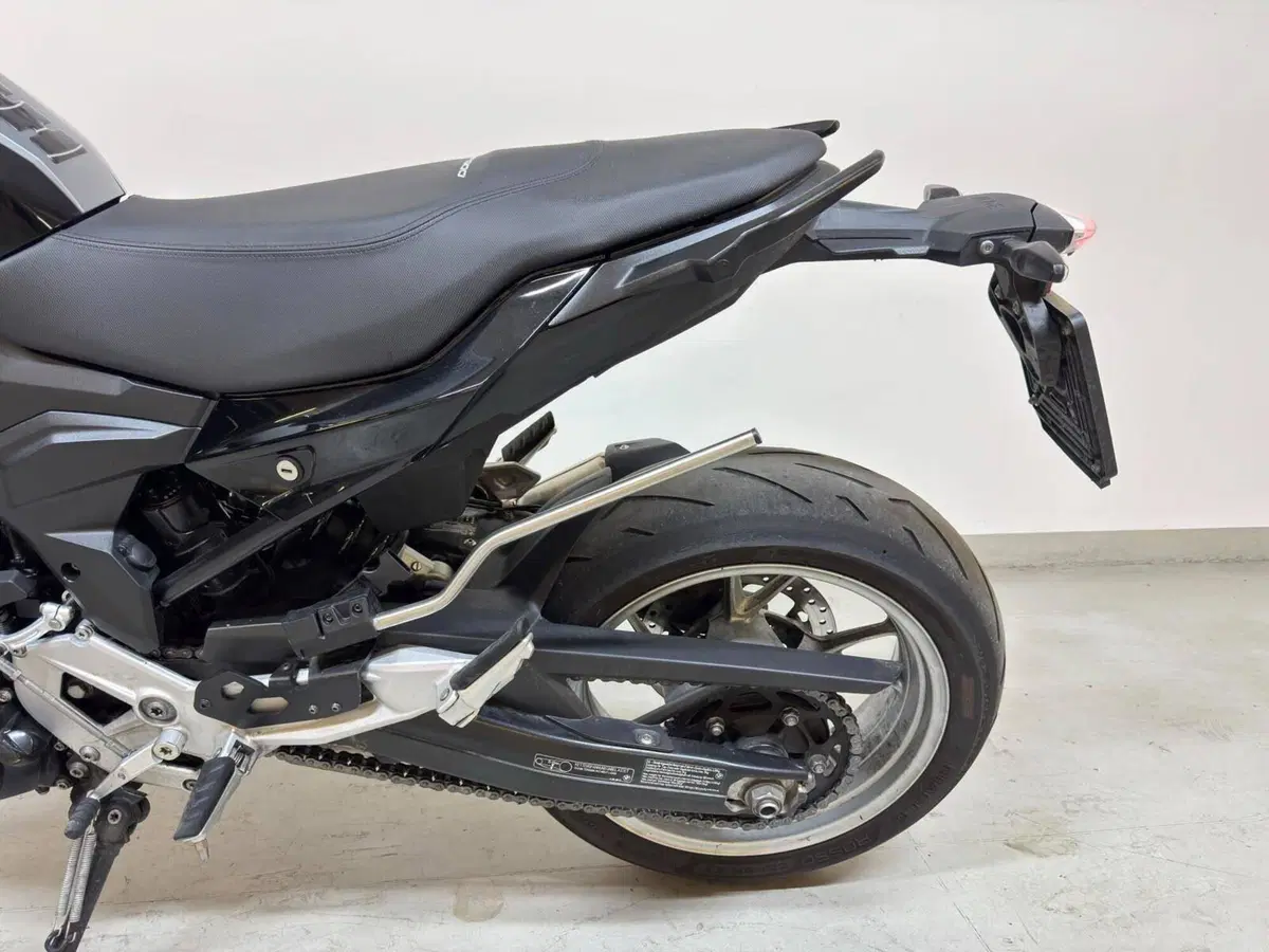 Bmw F 900 R (2021 - 24) (14)