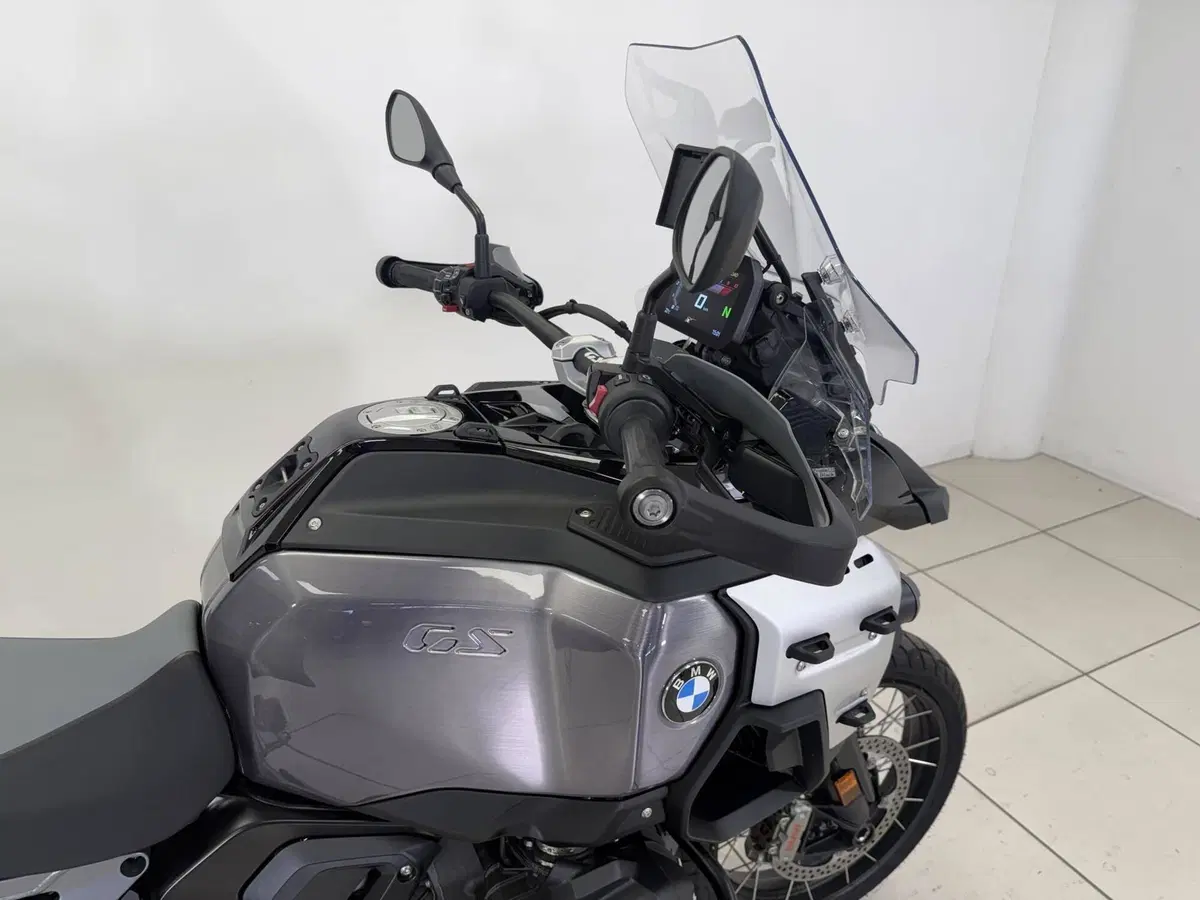 Bmw R 1300 GS Adventure ASA (2025 - 26) (8)