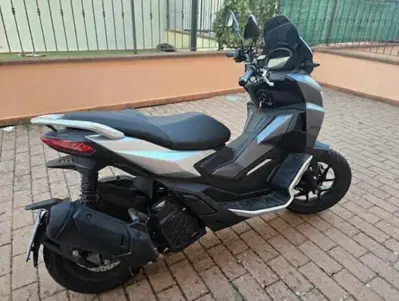 Aprilia SR GT 200 (2025 - 26) usata