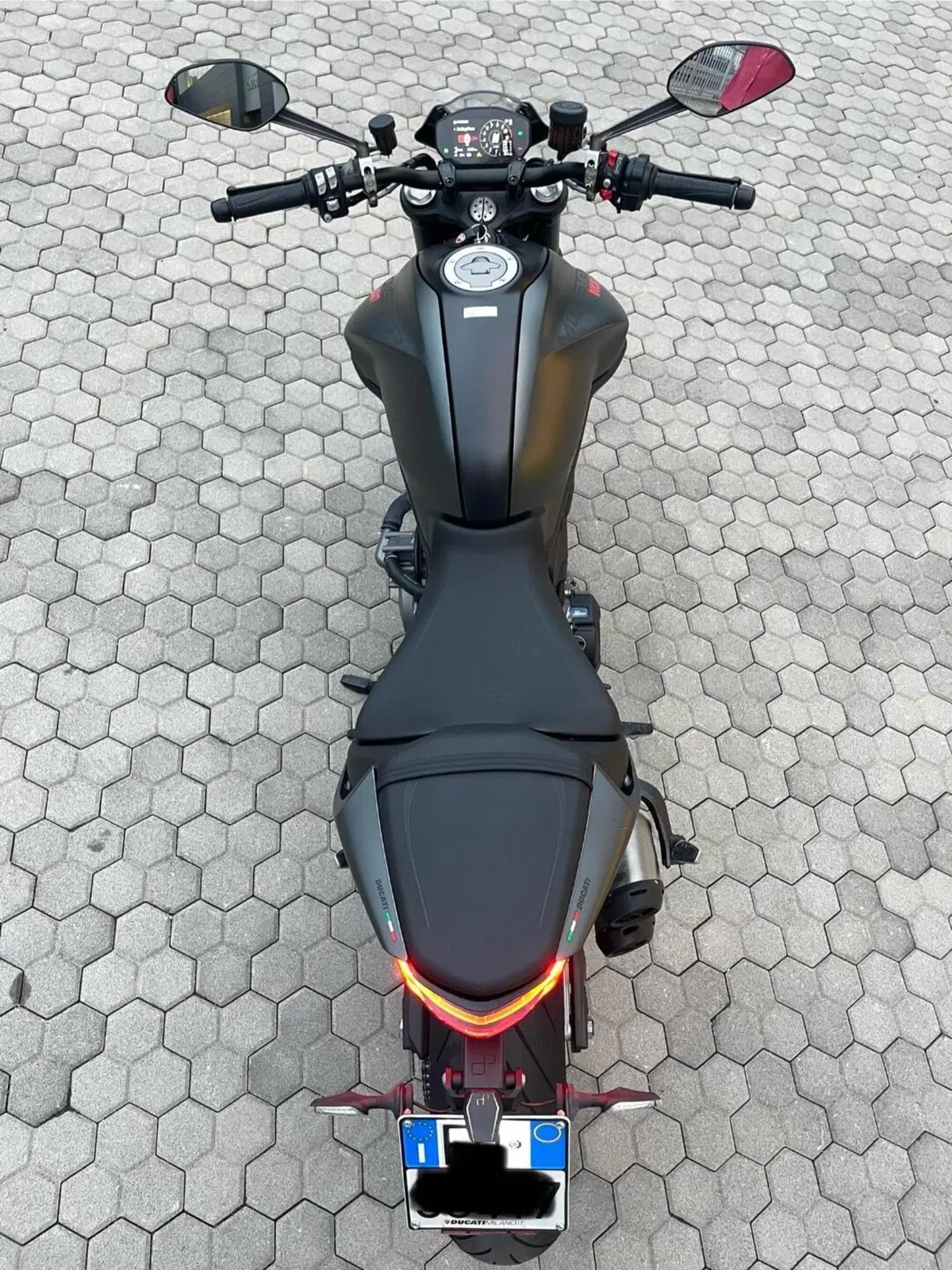 Ducati Monster 937 + (2021 - 25) (6)