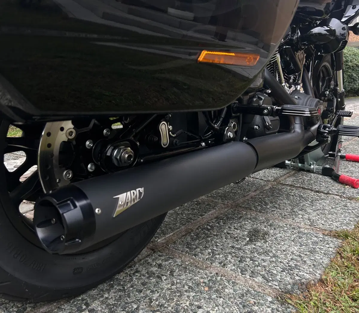 Harley-Davidson Low Rider ST (2025 - 26) (4)