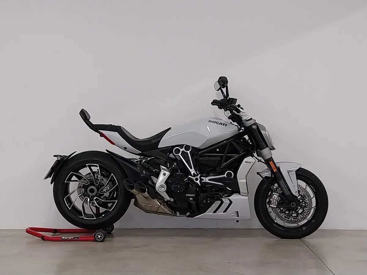 Ducati XDiavel 1262 S (2016 - 20)