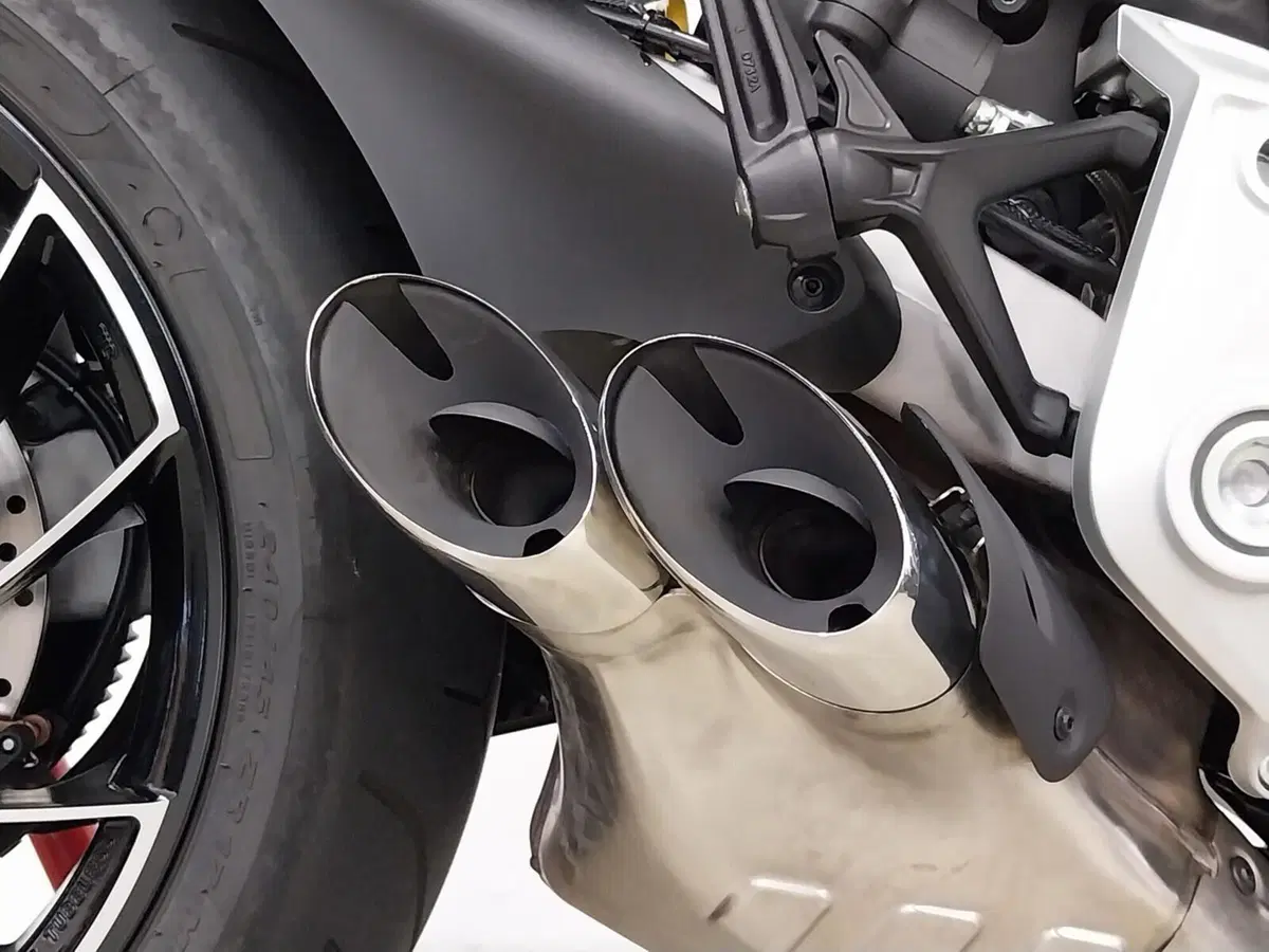 Ducati XDiavel 1262 S (2016 - 20) (11)