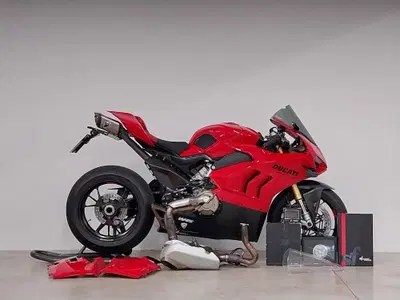 Ducati Panigale V4 S (2022 - 24) usata