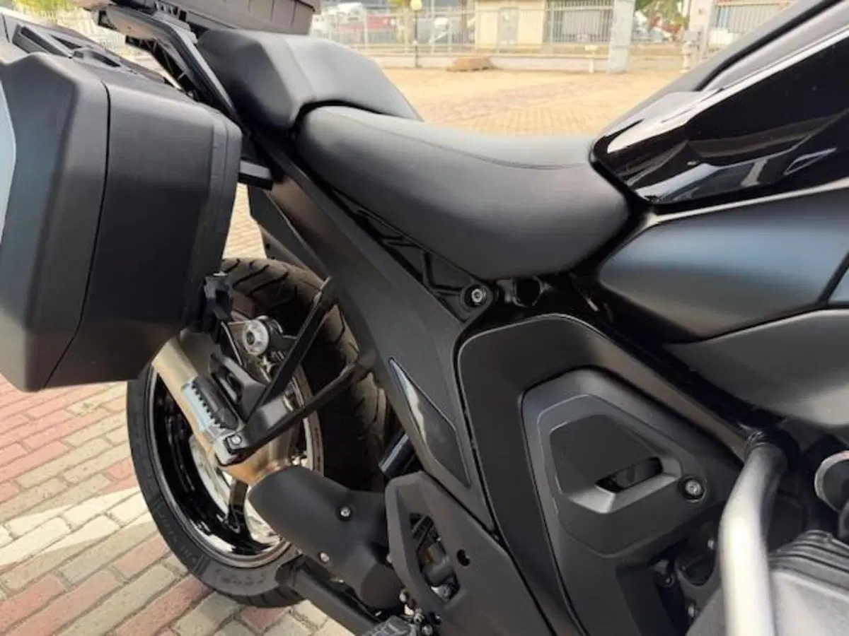 Bmw R 1300 GS (2023 - 26) (9)