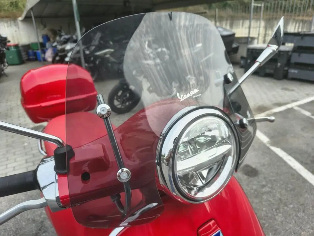 Vespa Primavera 125 RED (2021 - 24) (4)