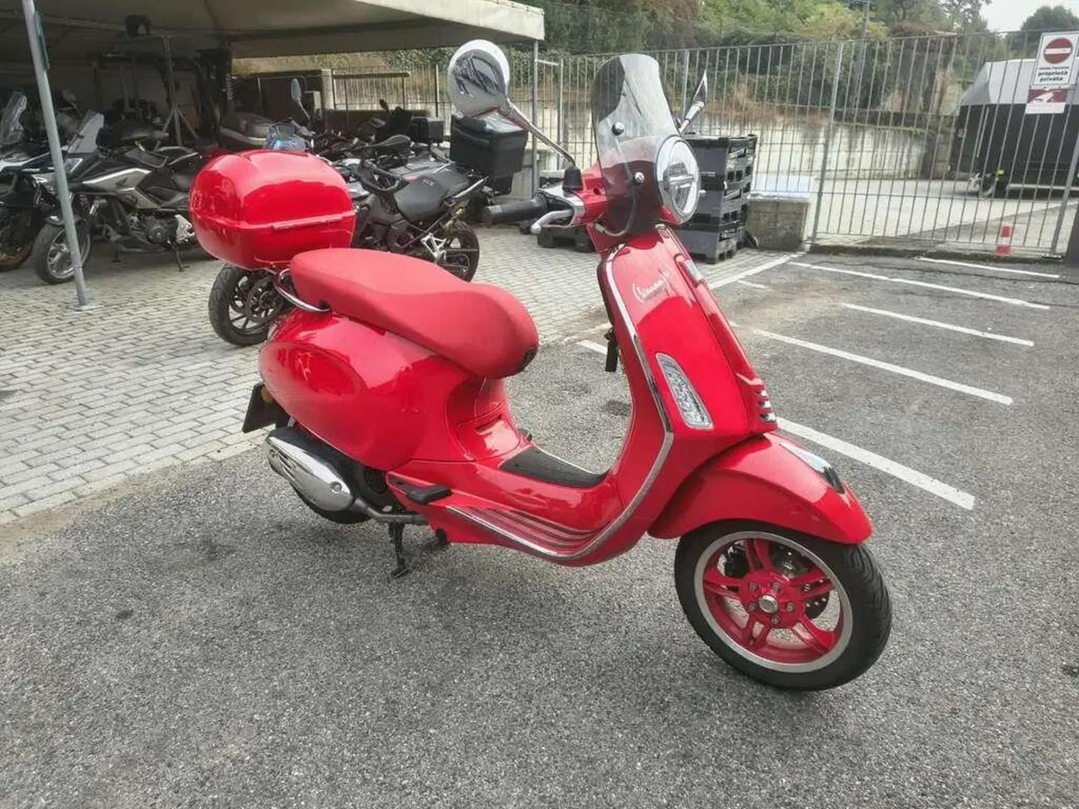 Vespa Primavera 125 RED (2021 - 24)