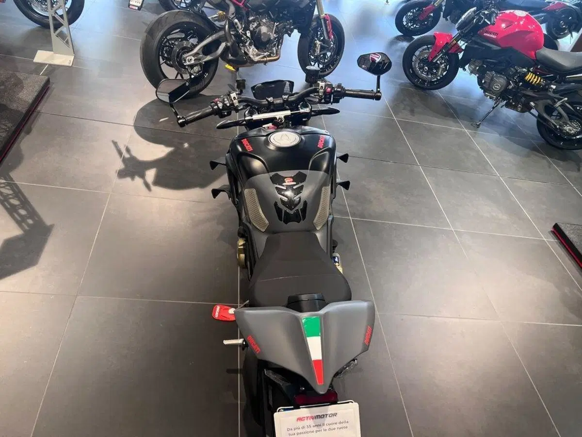 Ducati Streetfighter V4 S (2023 - 24) (6)