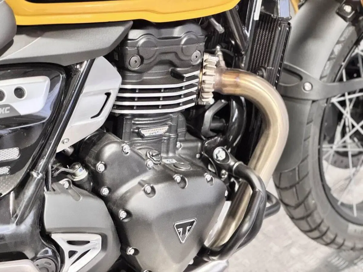Triumph Scrambler 400 XC (2025 - 26) (15)