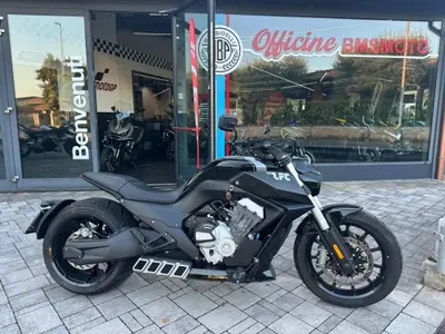 Benda Motorcycles LFC 700 (2024 - 26) usata