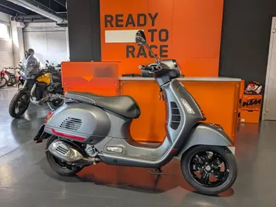 Vespa GTS 300 Super Sport Hpe (2021 - 22) usata
