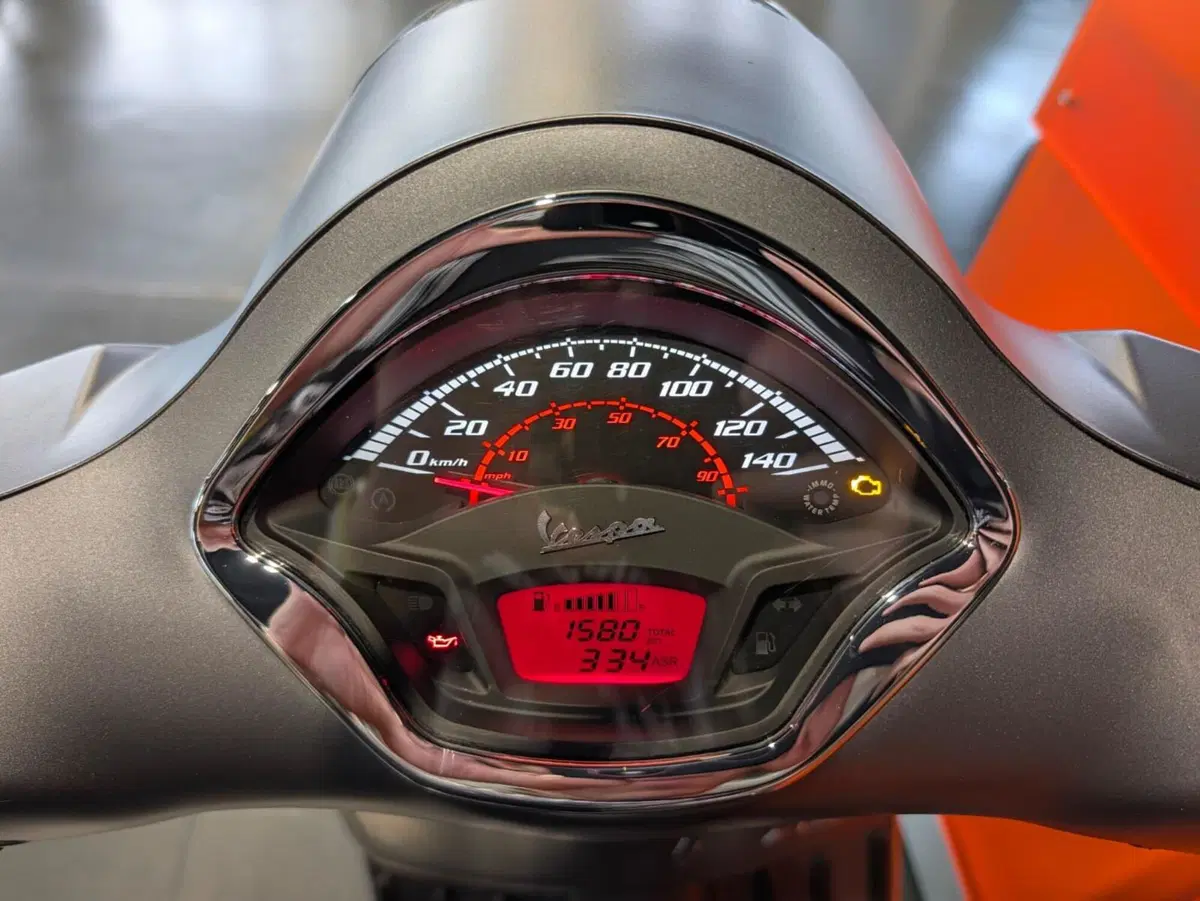 Vespa GTS 300 Super Sport Hpe (2021 - 22) (4)