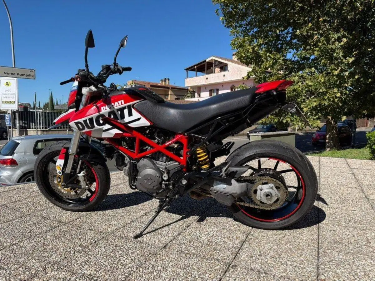 Ducati Hypermotard 796 (2012) (3)