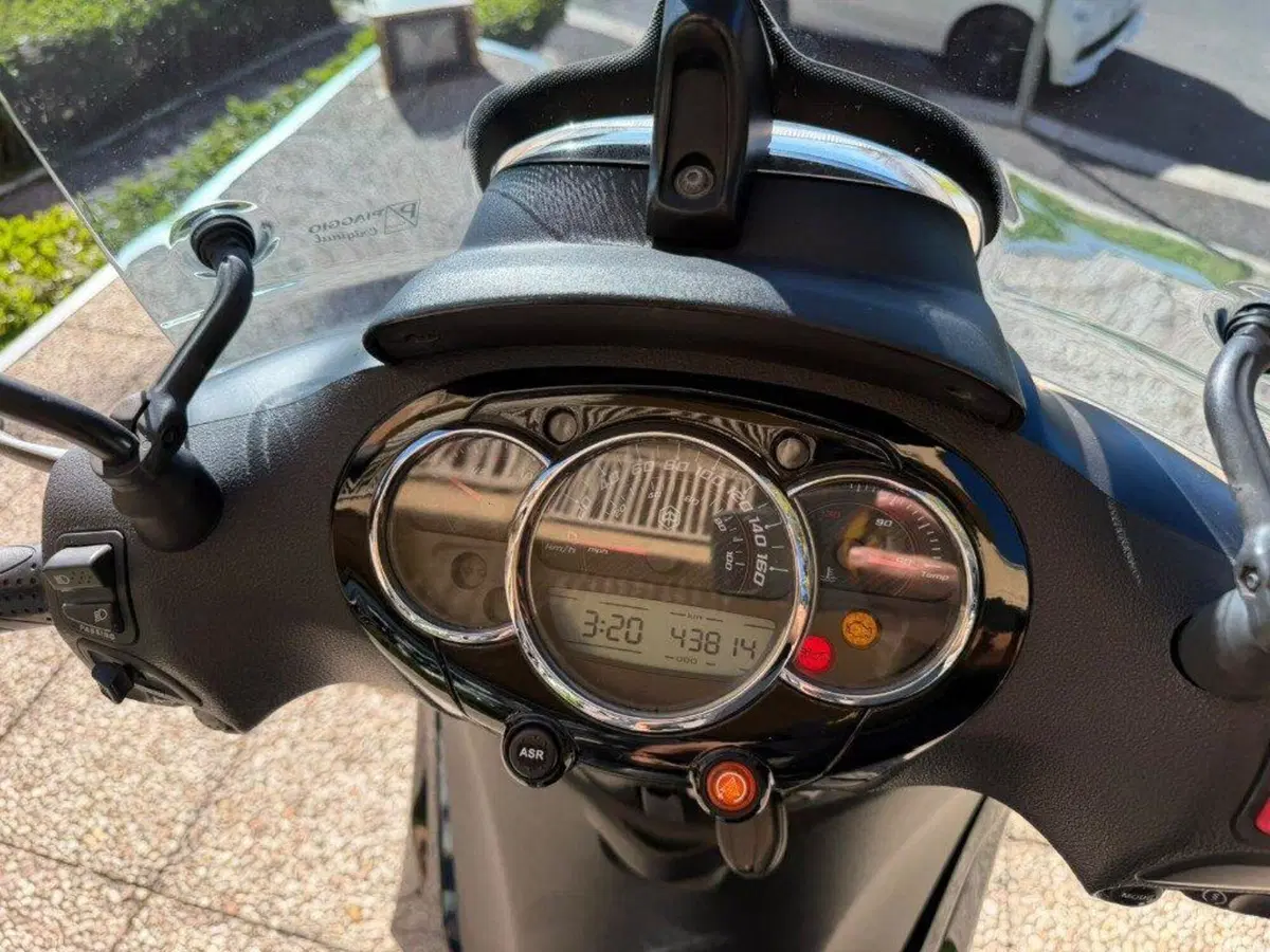 Piaggio Beverly 300 S i.e. ABS-ASR (2016 - 20) (7)