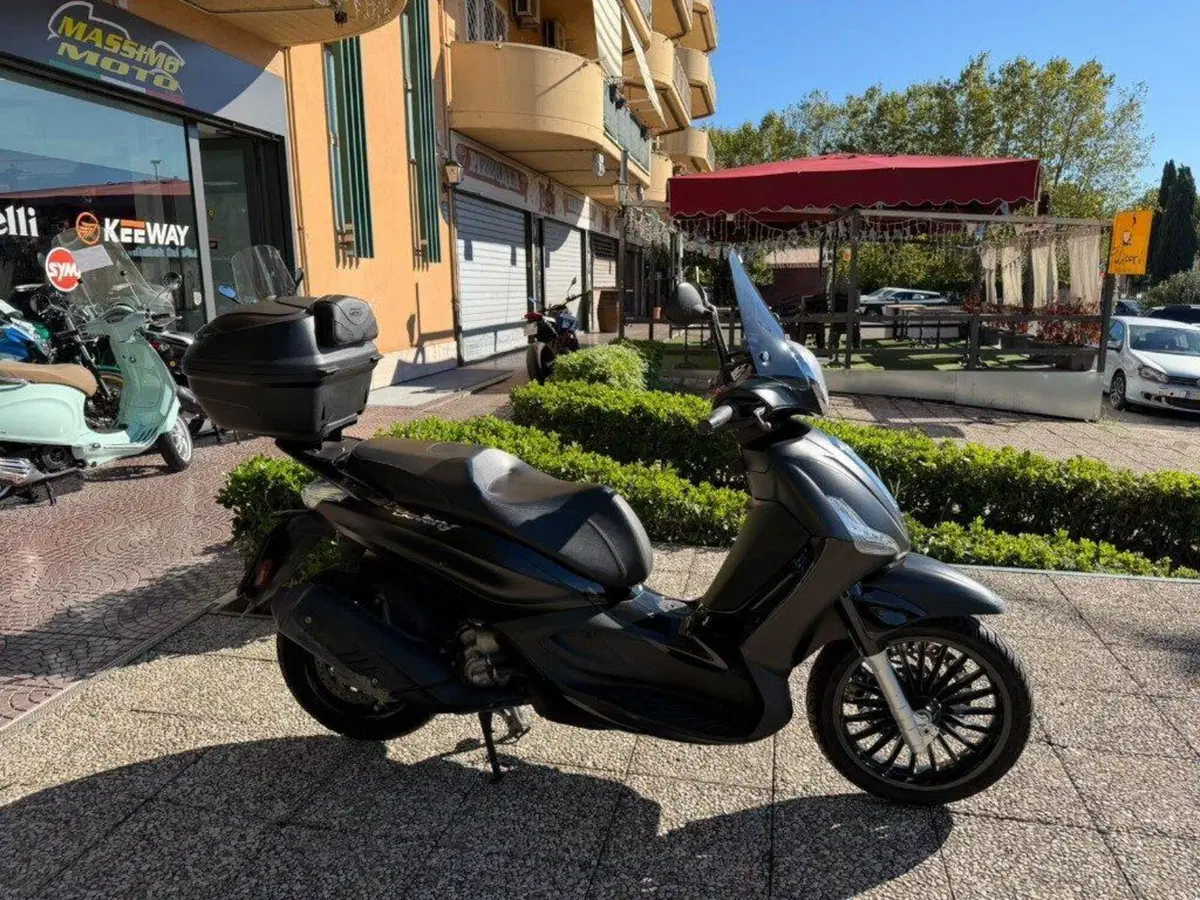 Piaggio Beverly 300 S i.e. ABS-ASR (2016 - 20) (3)