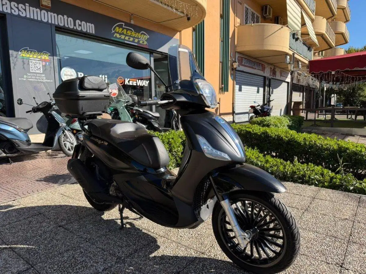 Piaggio Beverly 300 S i.e. ABS-ASR (2016 - 20) (10)