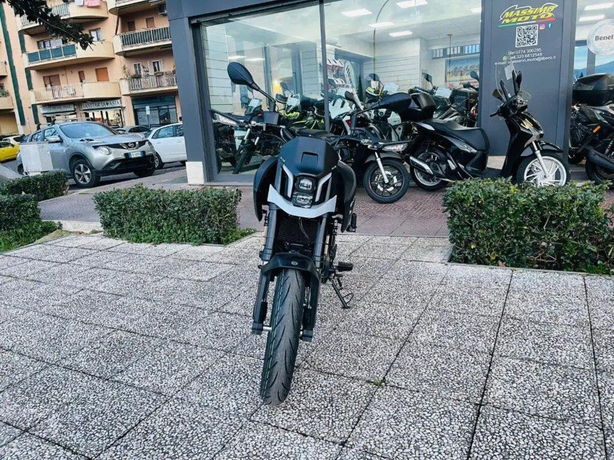 Benelli BKX 125 (2026) (3)