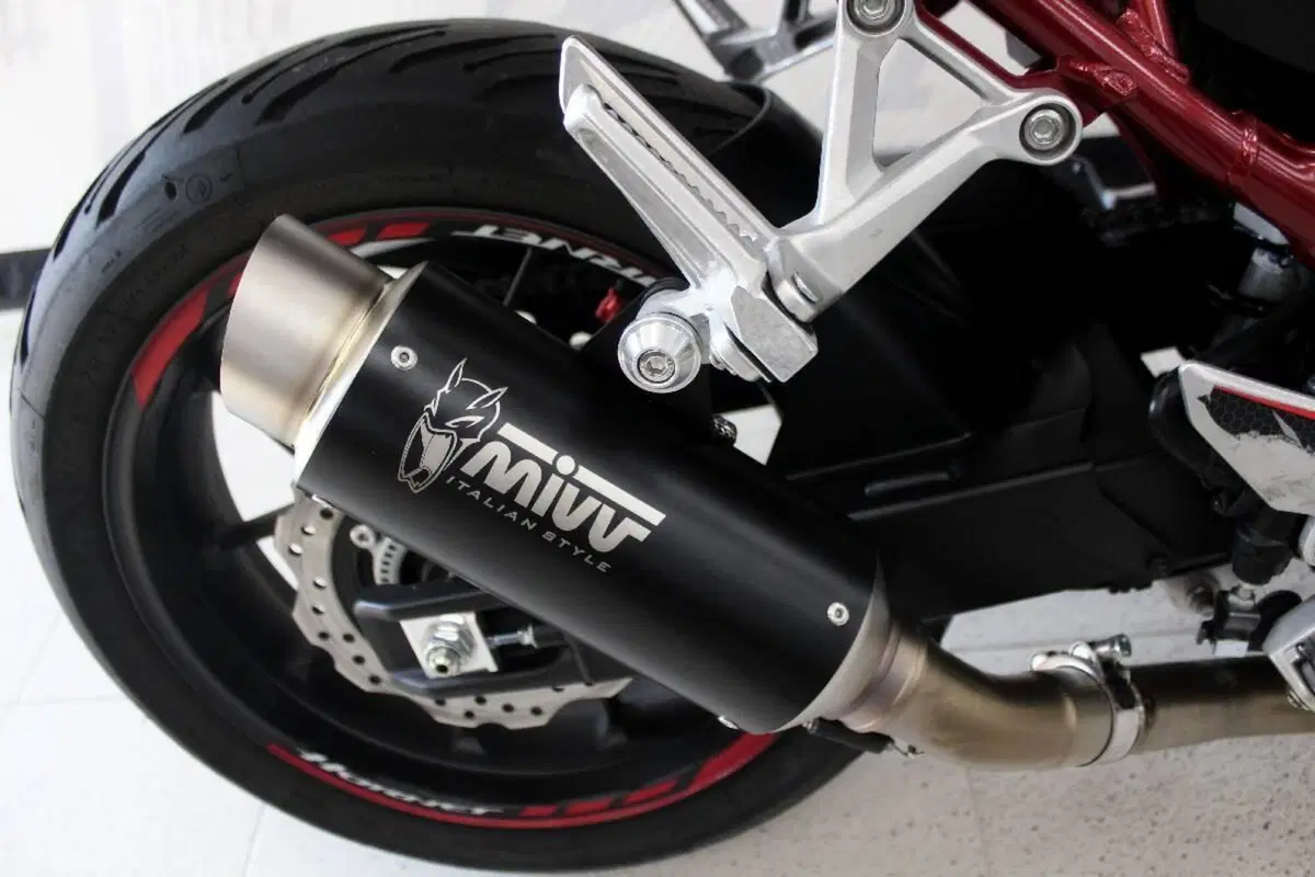 Honda CB 750 Hornet (2023 - 24) (5)