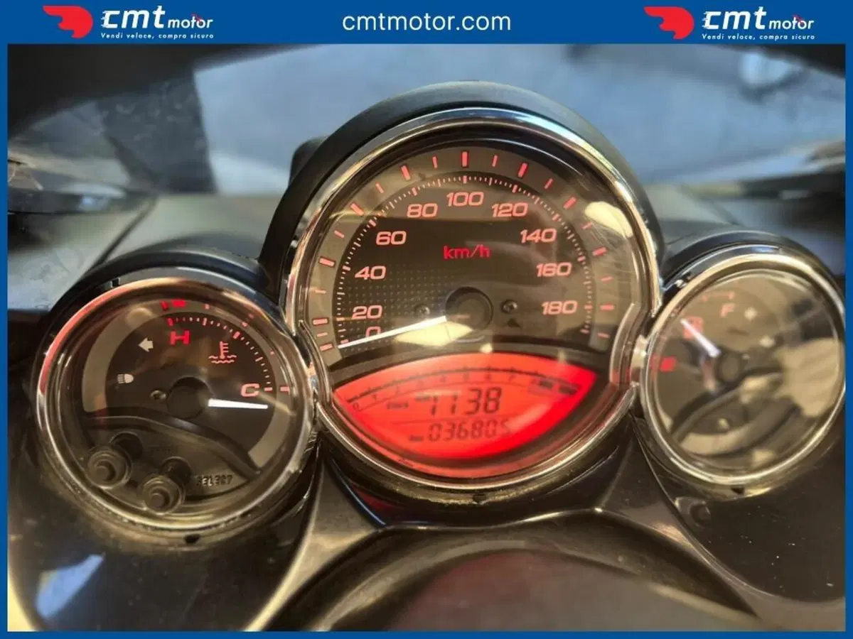 Yamaha T-Max 500 (2008 - 12) (5)