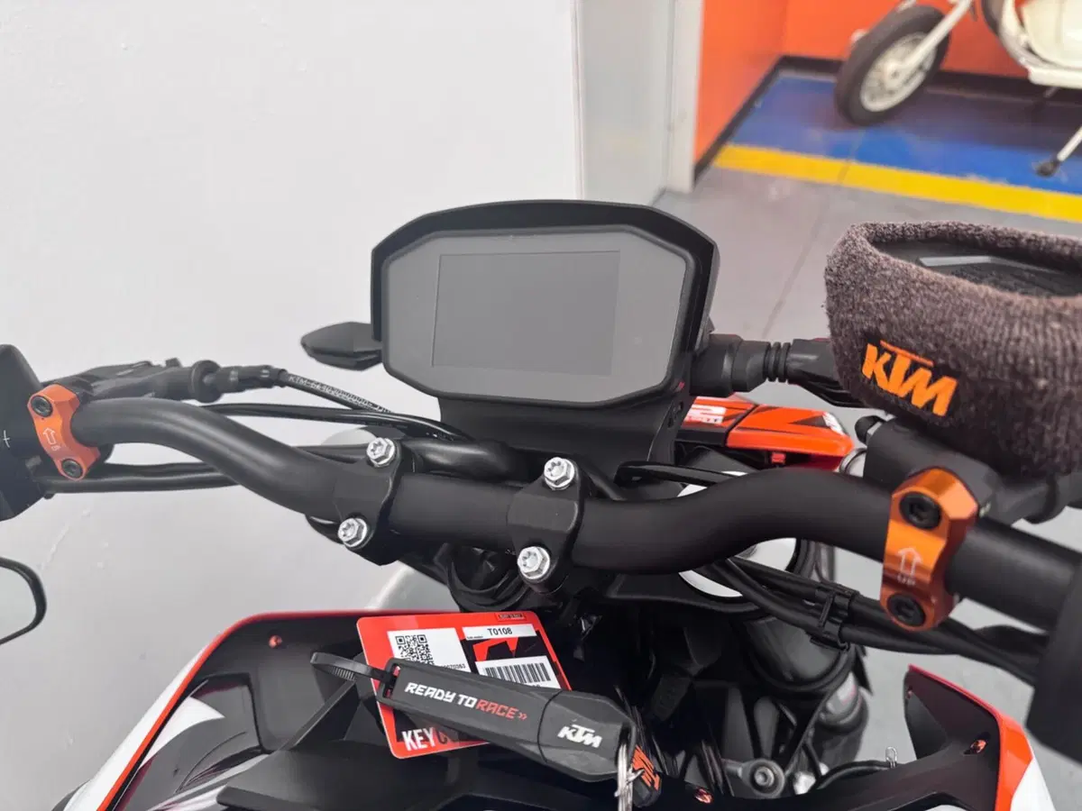 KTM 790 Duke L (2023 - 24) (9)