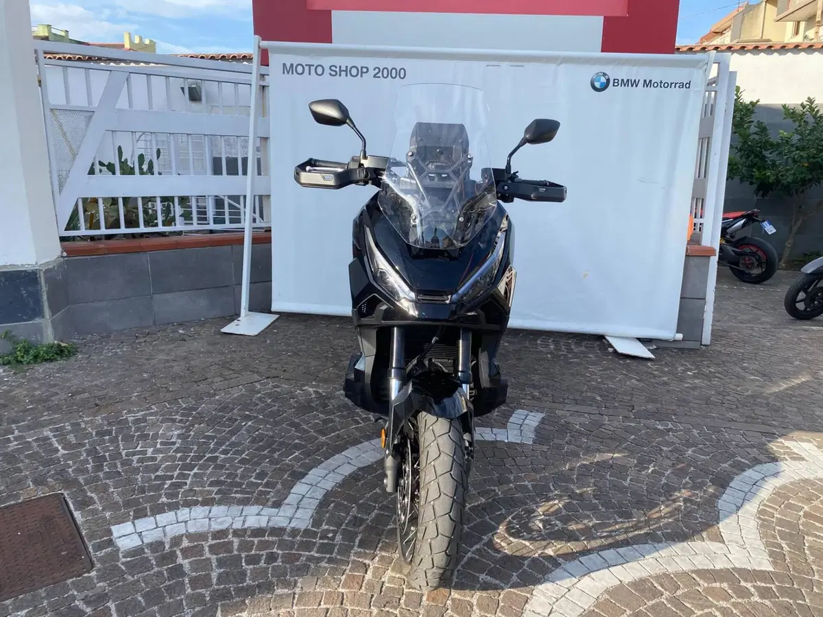 Honda X-ADV 750 (2025 - 27) (4)