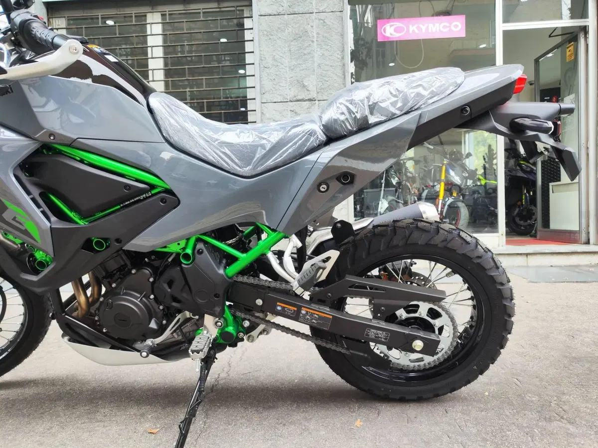 Kawasaki KLE 500 SE (2026 - 27) (6)