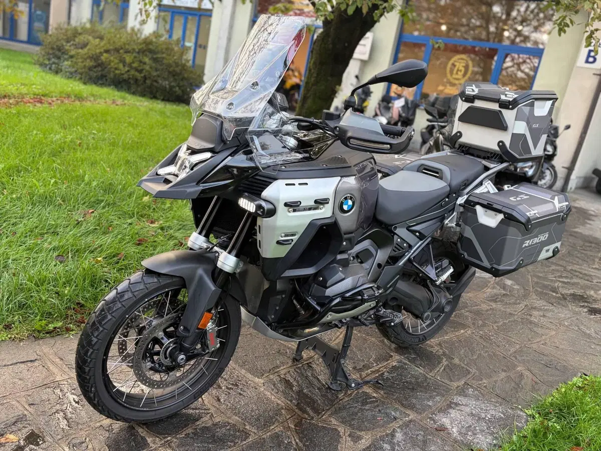 Bmw R 1300 GS Adventure Triple Black (2025 - 26) (2)