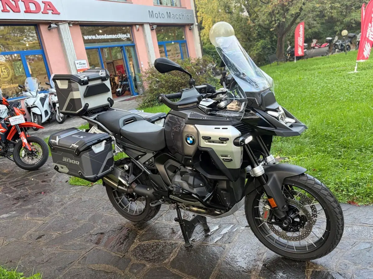 Bmw R 1300 GS Adventure Triple Black (2025 - 26) (4)