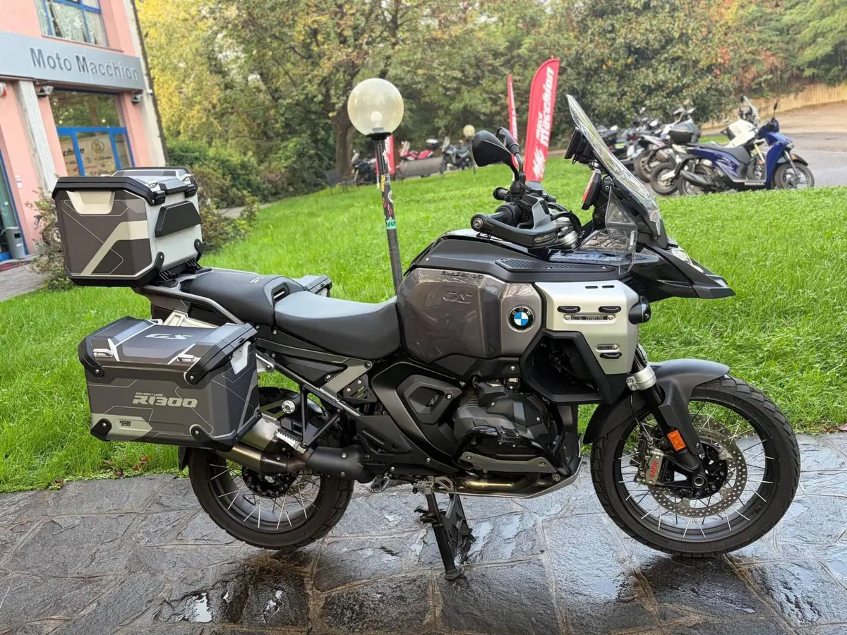 Bmw R 1300 GS Adventure Triple Black (2025 - 26) (5)