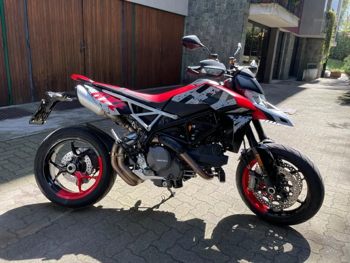Ducati Hypermotard 950 RVE (2022 - 25) (3)