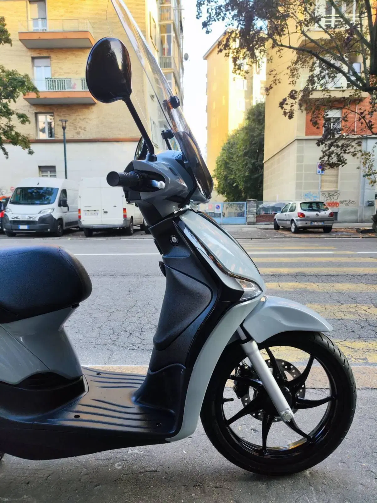 Piaggio Liberty 150 3V S ABS (2021 - 24) (11)