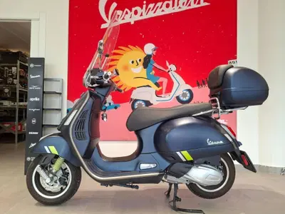 Vespa GTS 300 Super Tech (2023 - 24) usata