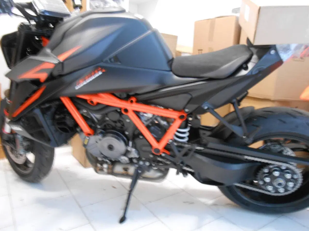 KTM 1390 Super Duke R (2024 - 26)