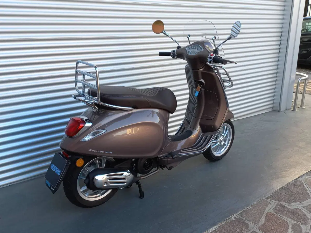 Vespa Primavera 150 3V ie Touring (2018 - 19) (7)