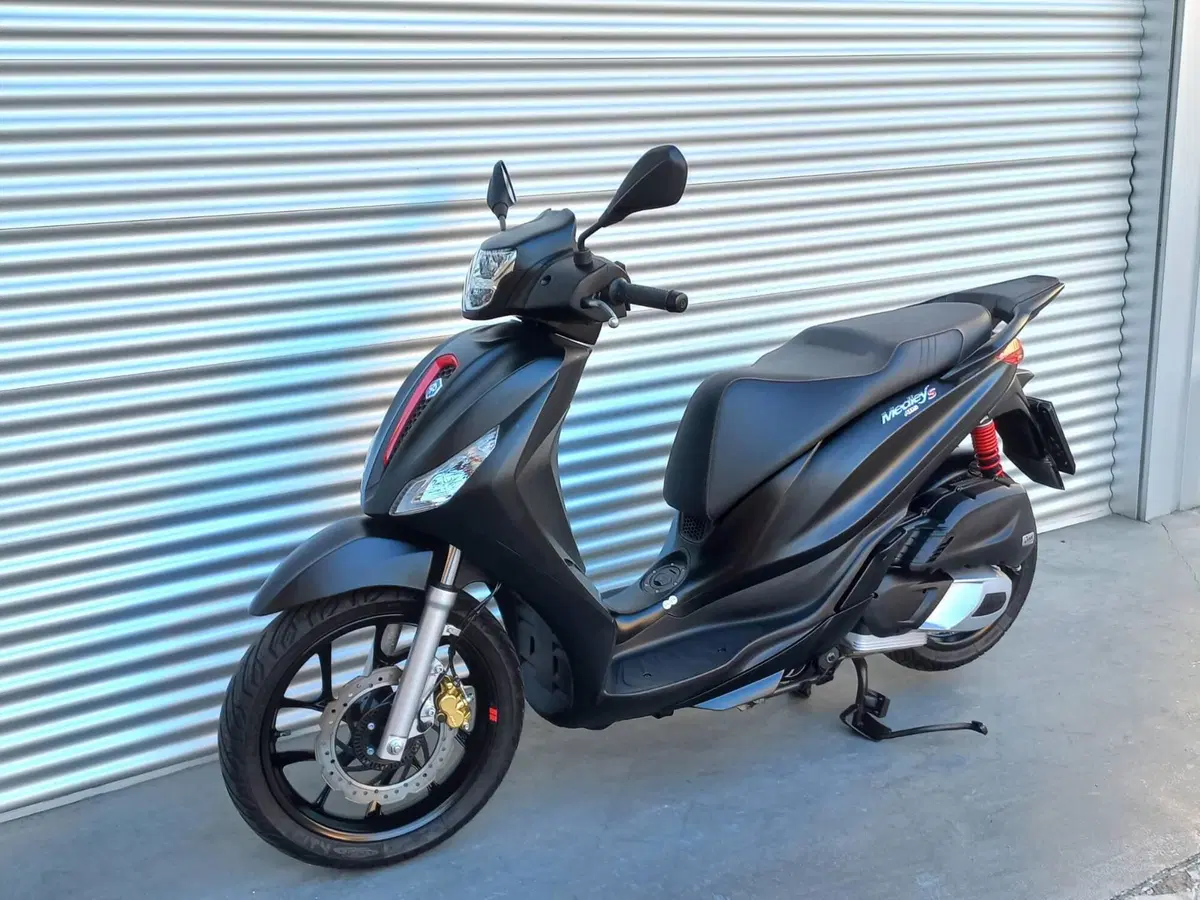 Piaggio Medley 125 S ABS (2021 - 24) (4)