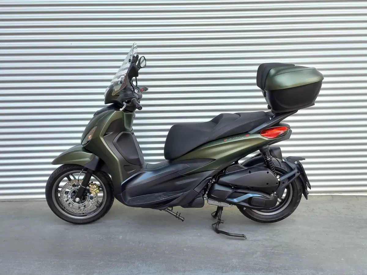 Piaggio Beverly 300 S ABS-ASR (2021 - 25) (5)