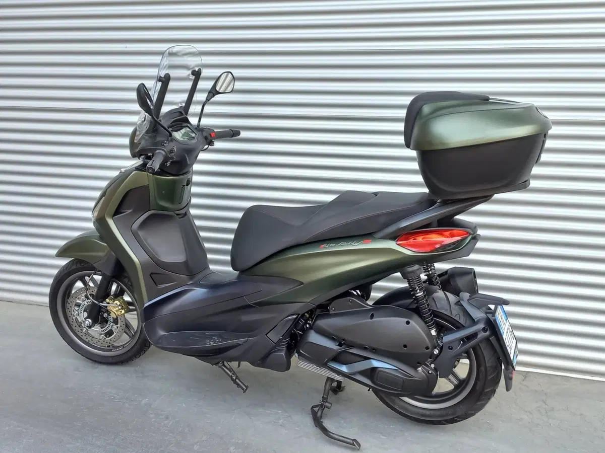 Piaggio Beverly 300 S ABS-ASR (2021 - 25) (6)