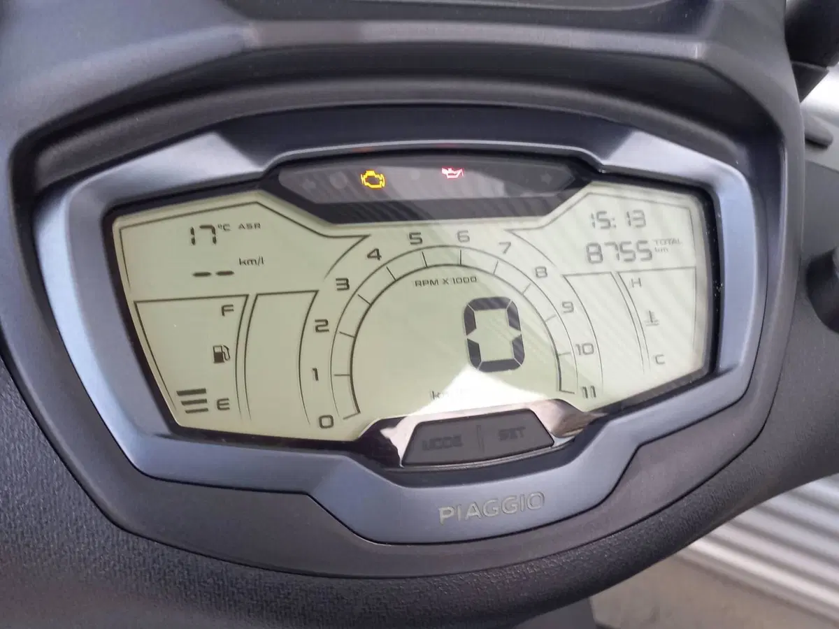 Piaggio Beverly 300 S ABS-ASR (2021 - 25) (8)