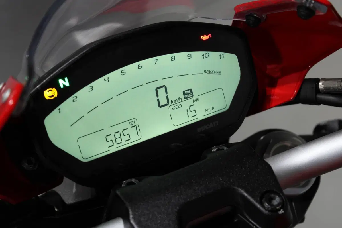 Ducati Monster 797 Plus (2019) (6)