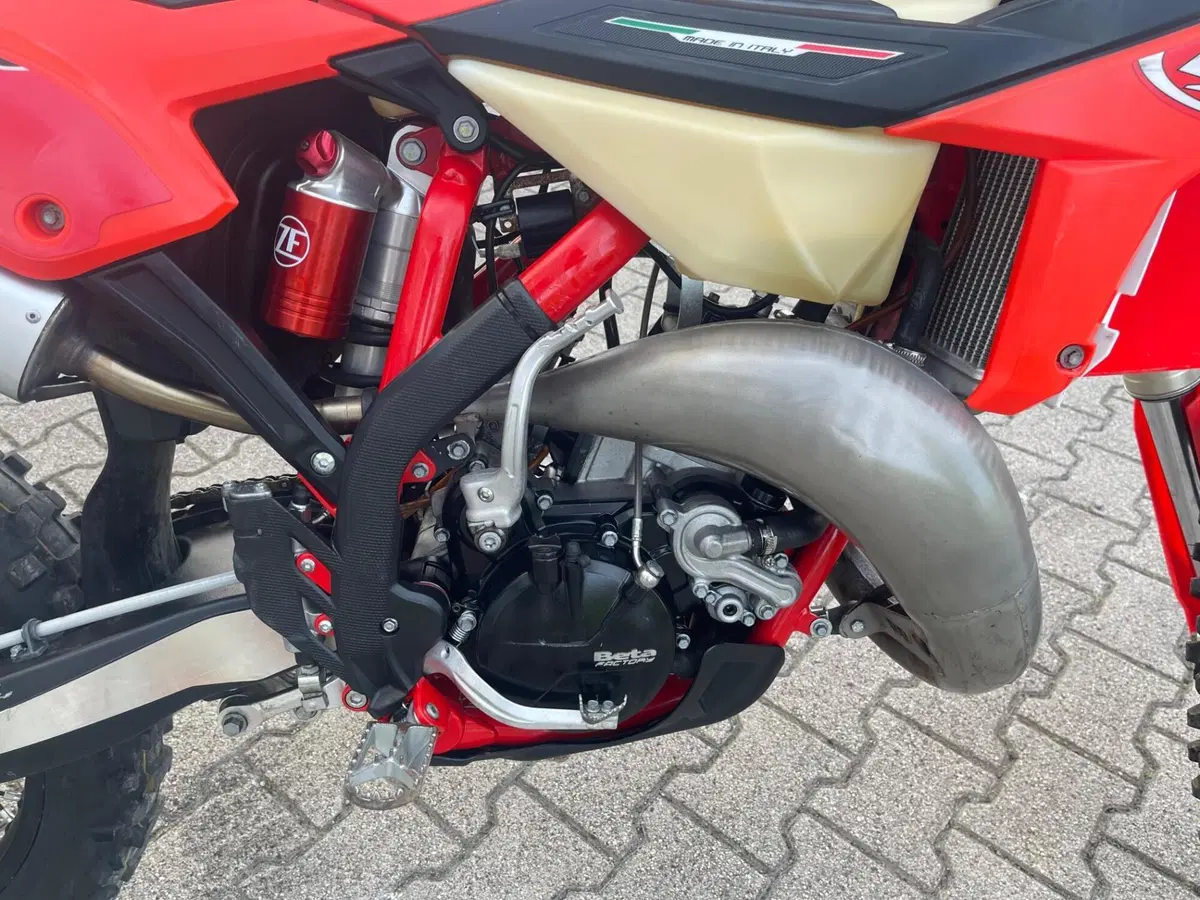 Betamotor RR 125 2T Enduro (2023) (9)