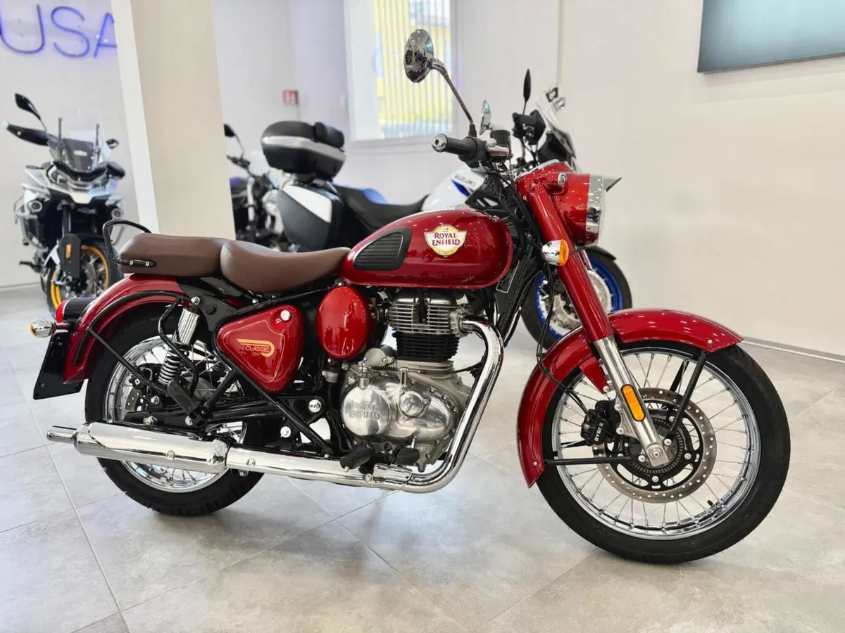 Royal Enfield Classic 350 (2021 - 26) (2)