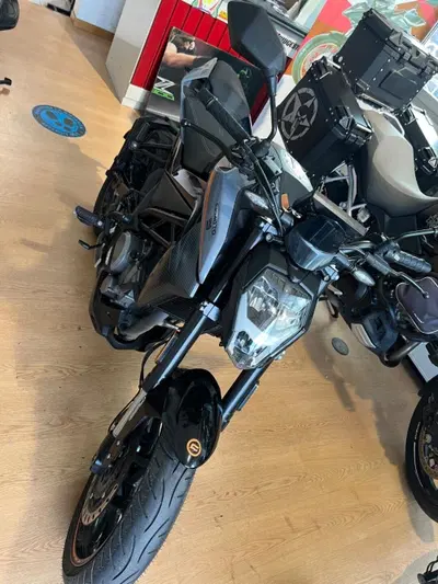CFMOTO 300NK (2021 - 26) usata