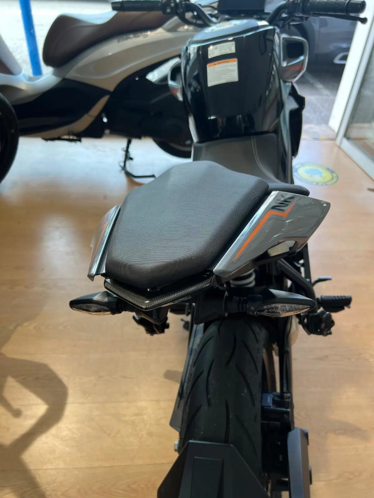 CFMOTO 300NK (2021 - 26) (7)