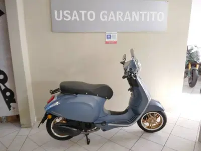 Vespa Primavera 150 Officina 8 (2026) usata