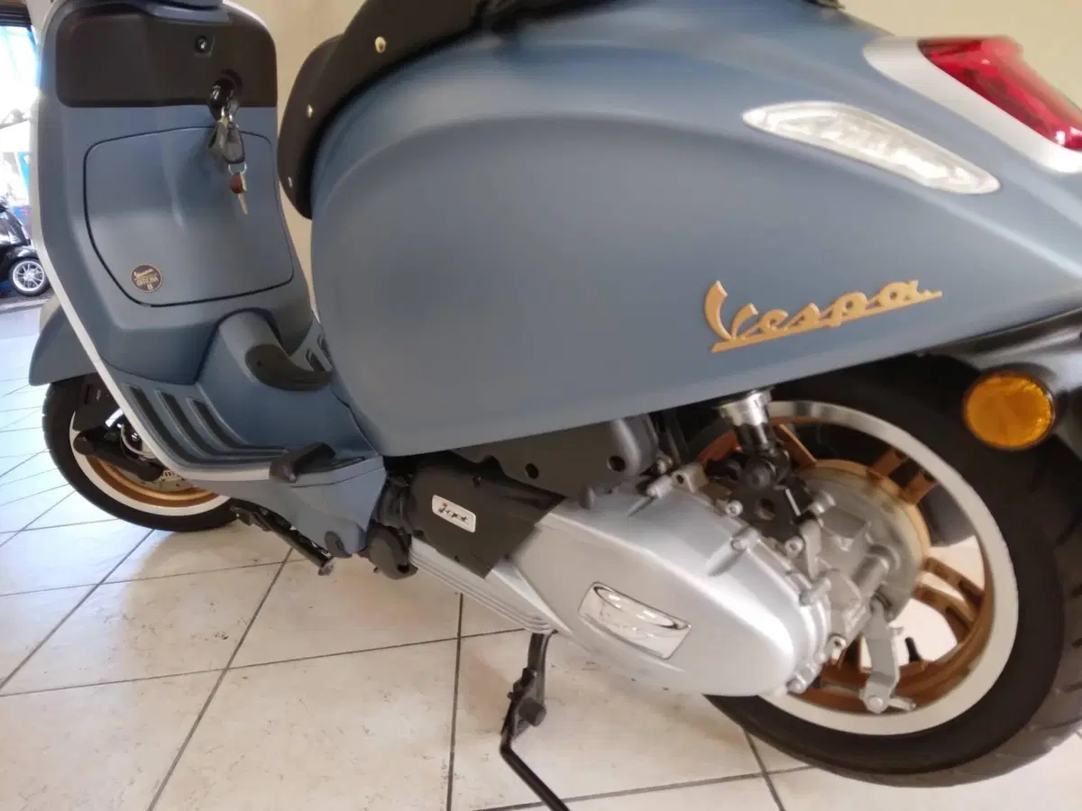 Vespa Primavera 150 Officina 8 (2026) (8)