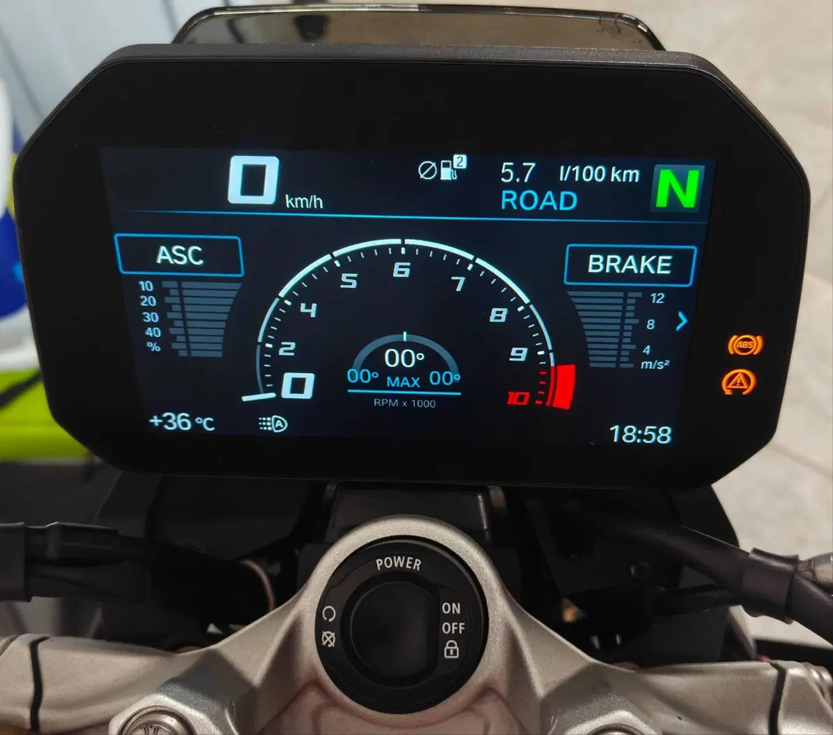 Bmw F 900 R (2021 - 24) (6)