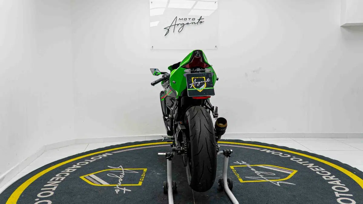 Kawasaki Ninja ZX-4RR (2024 - 27) (5)