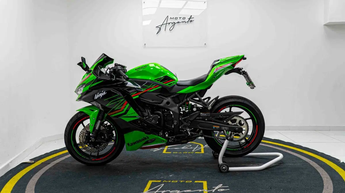 Kawasaki Ninja ZX-4RR (2024 - 27) (7)